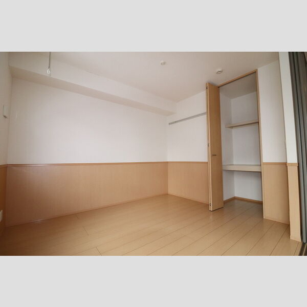 その他 (南西側洋室)