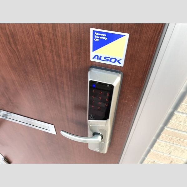 玄関 (ICカードキー)