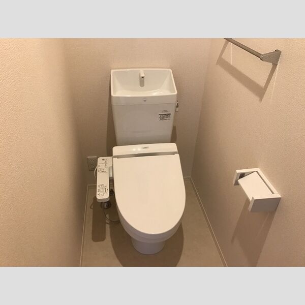 トイレ (温水洗浄便座)