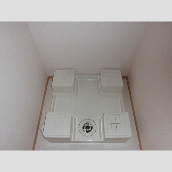 その他 (洗濯機置き場)