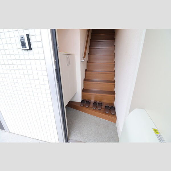 玄関 (玄関)