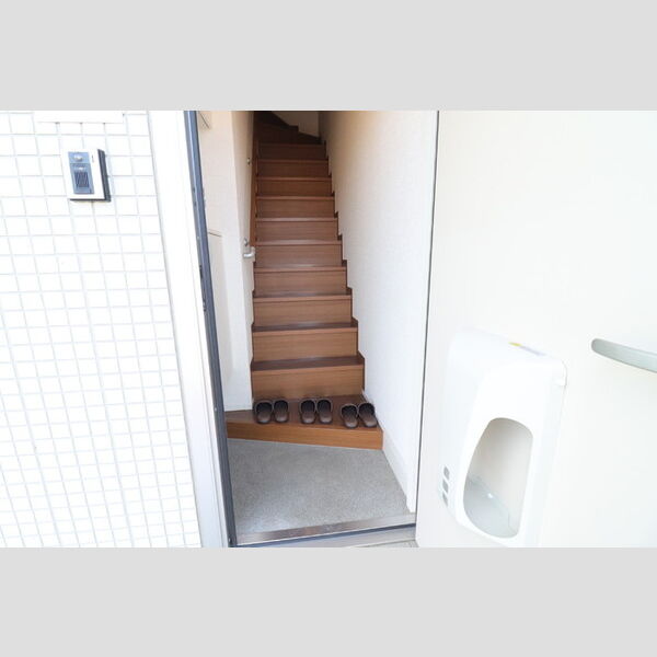 玄関 (玄関)