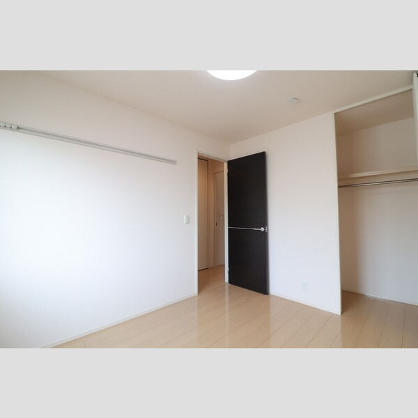 その他 (北側洋室)