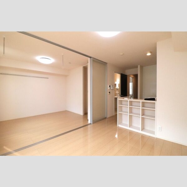 居室・リビング (DK)