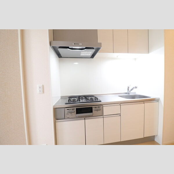 キッチン (3口ガスコンロ付きキッチン)