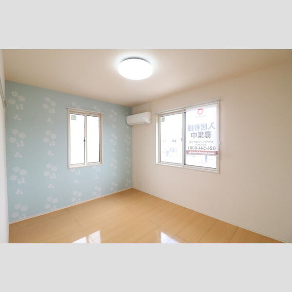 その他 (北側洋室)