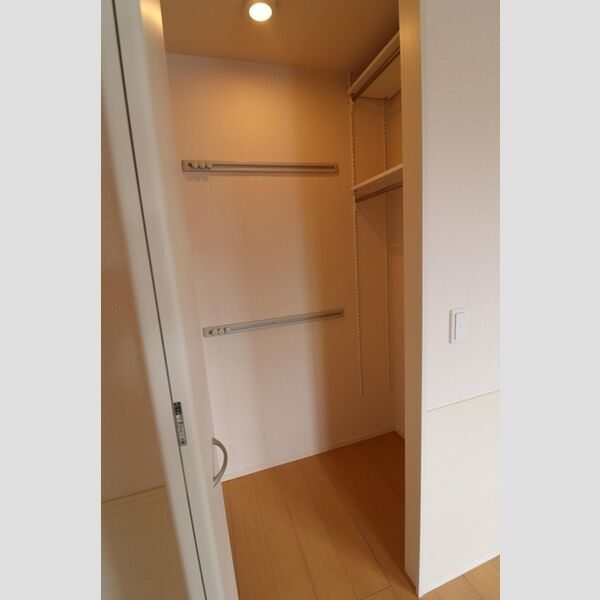 収納 (クローゼット)