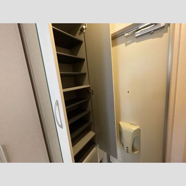 収納 (シューズボックス)