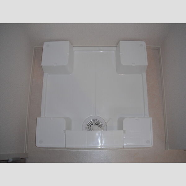 その他 (洗濯機置き場)