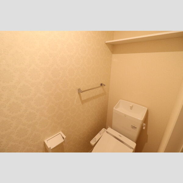 トイレ (温水洗浄暖房便座)