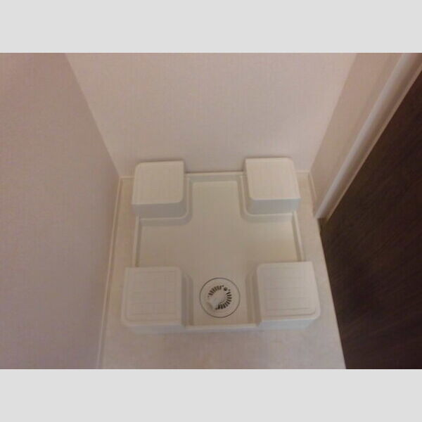 その他 (洗濯機置き場)