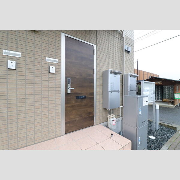 玄関 (玄関)