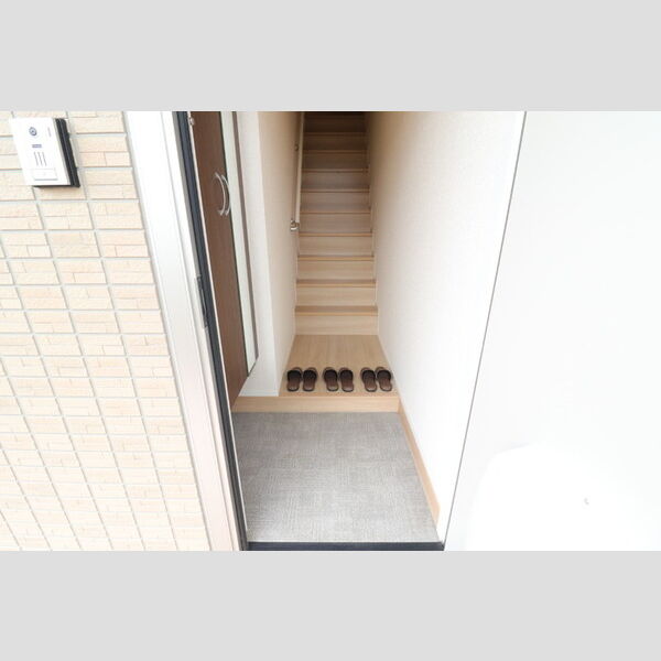 玄関 (玄関)