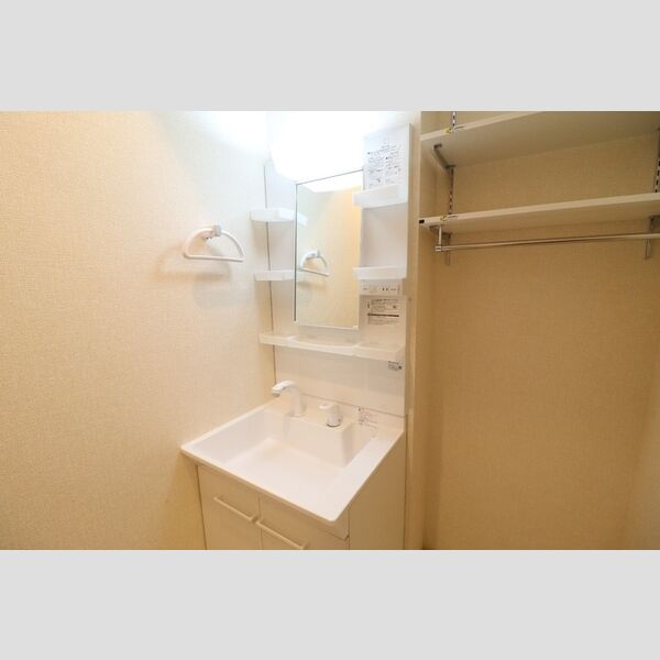 洗面所 (洗面化粧台)