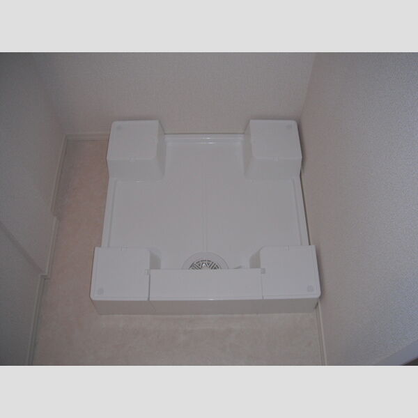 その他 (洗濯機置き場)