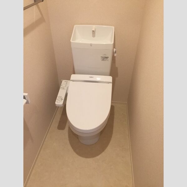 トイレ (温水洗浄便座)