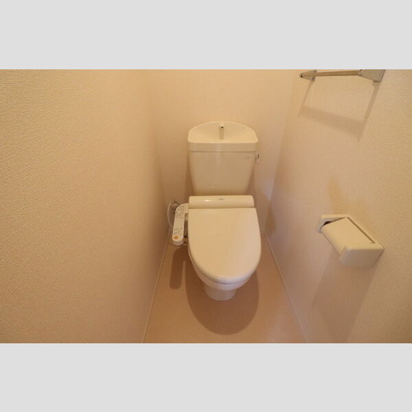 トイレ (トイレ)