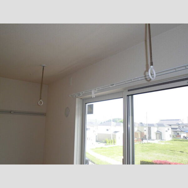 その他 (室内物干し)