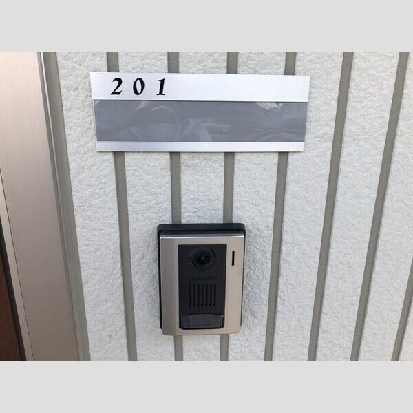 玄関 (TVインターホン)