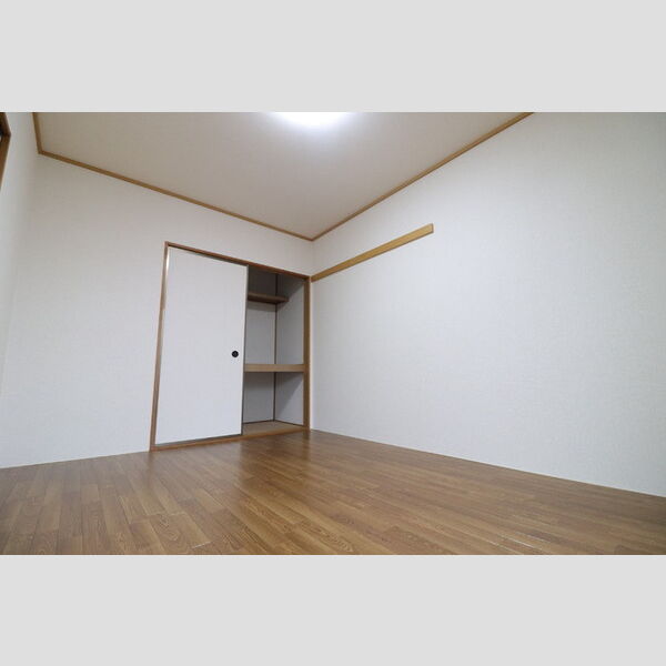 その他 (東側洋室)