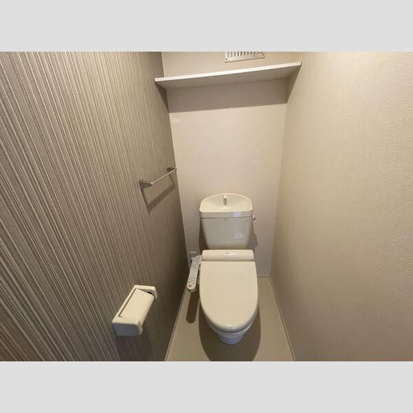 トイレ (温水洗浄暖房便座)