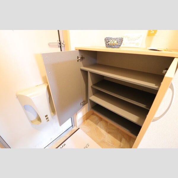 収納 (シューズボックス)