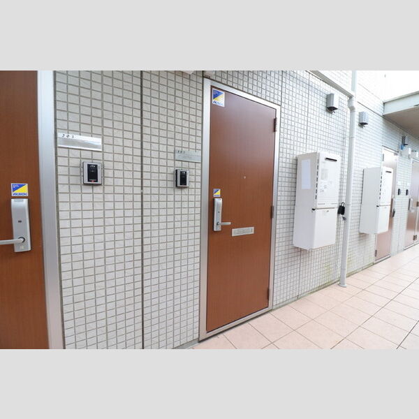 玄関 (玄関)