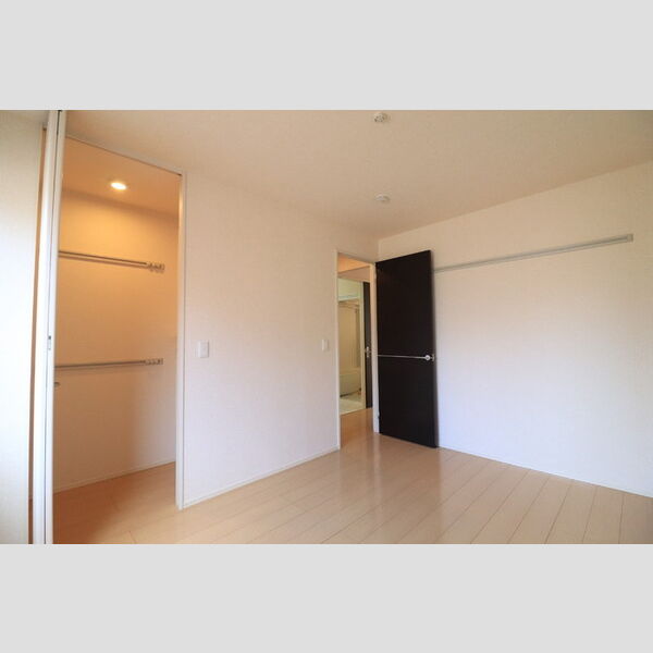 その他 (6.1帖洋室)