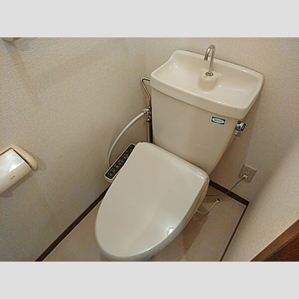 トイレ (温水洗浄暖房便座)