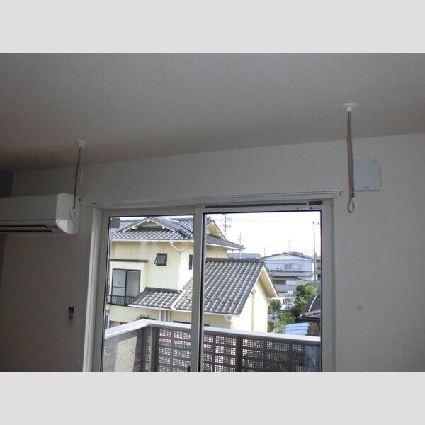 その他 (室内物干し)