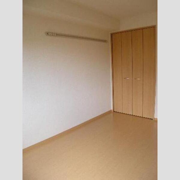 居室・リビング (ラ・プランタン1F南洋室)