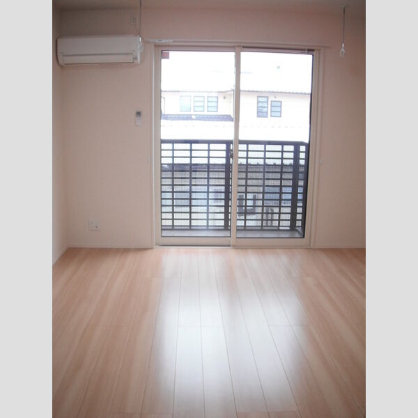 その他 (南側洋室8.5帖)