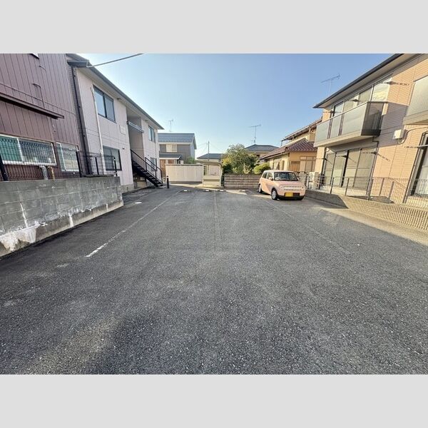 駐車場 (駐車場)