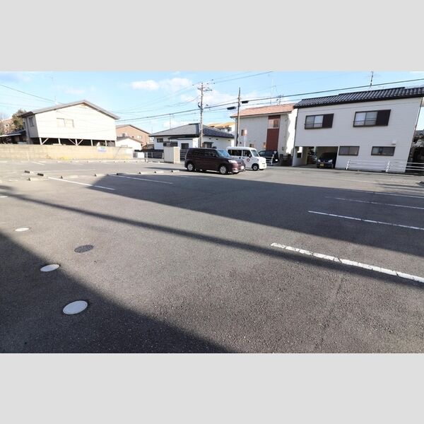 駐車場 (駐車場)