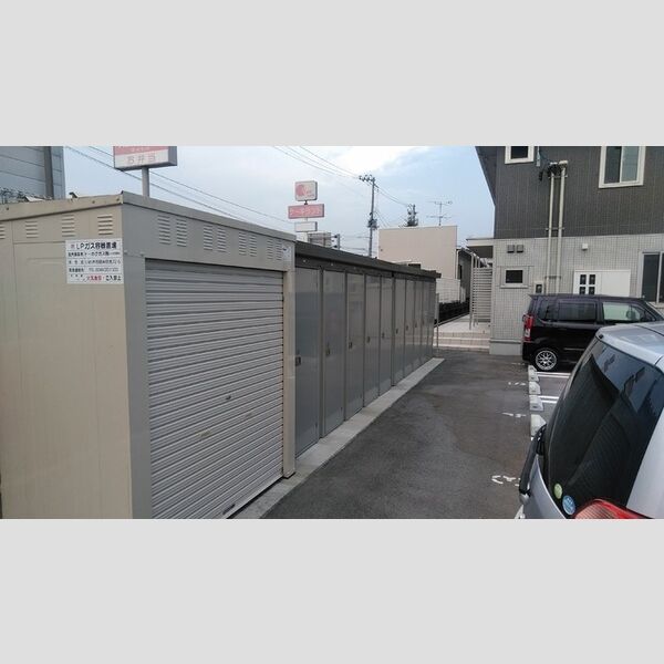 現地周辺 (物置)