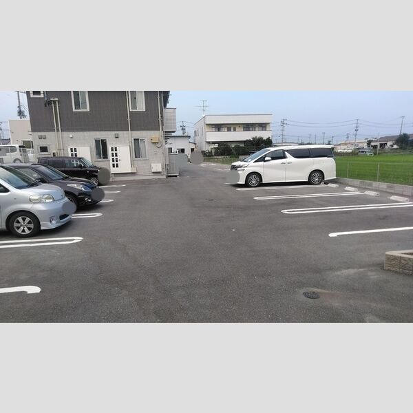 駐車場 (駐車場)