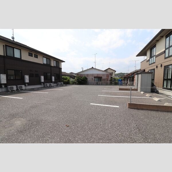 駐車場 (駐車場)