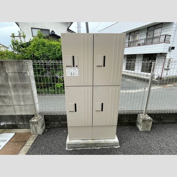 現地周辺 (宅配ボックス)