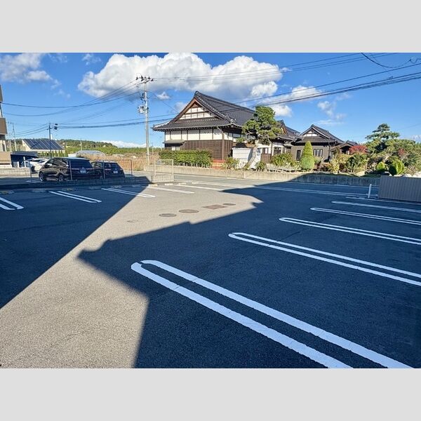 駐車場 (駐車場)