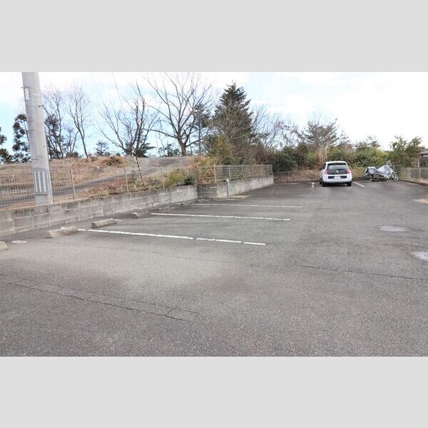 駐車場 (駐車場)