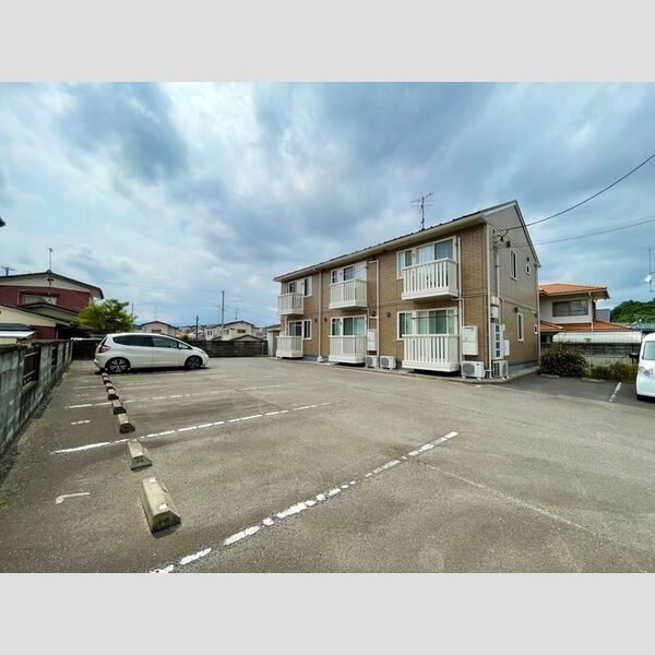 駐車場 (駐車場)
