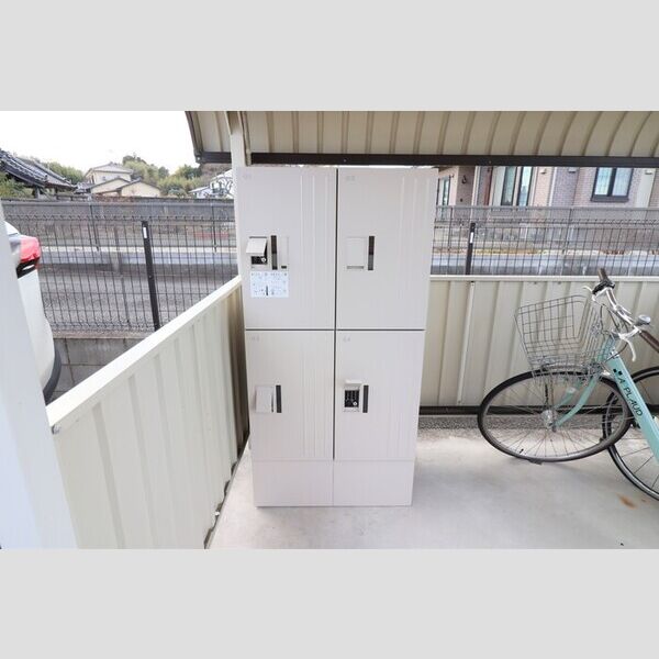 現地周辺 (宅配ボックス)