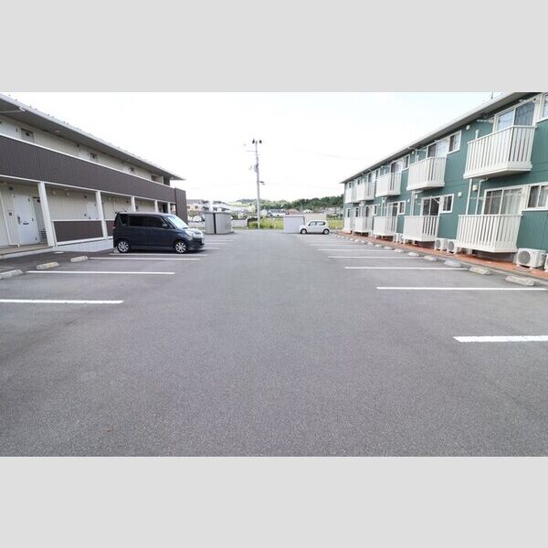 駐車場 (駐車場)