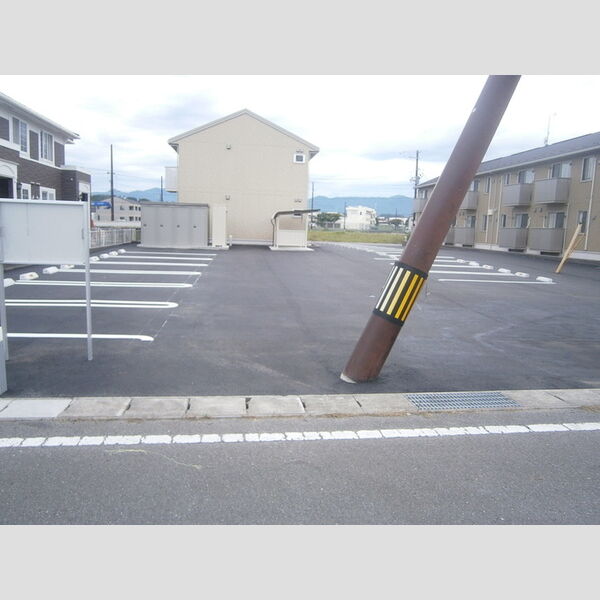 駐車場 (駐車場)
