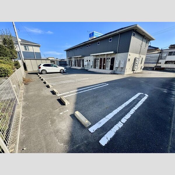 駐車場 (駐車場)