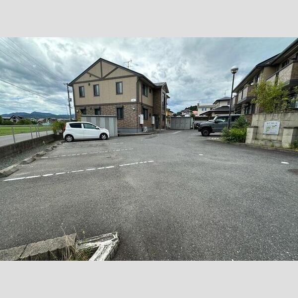 駐車場 (駐車場)