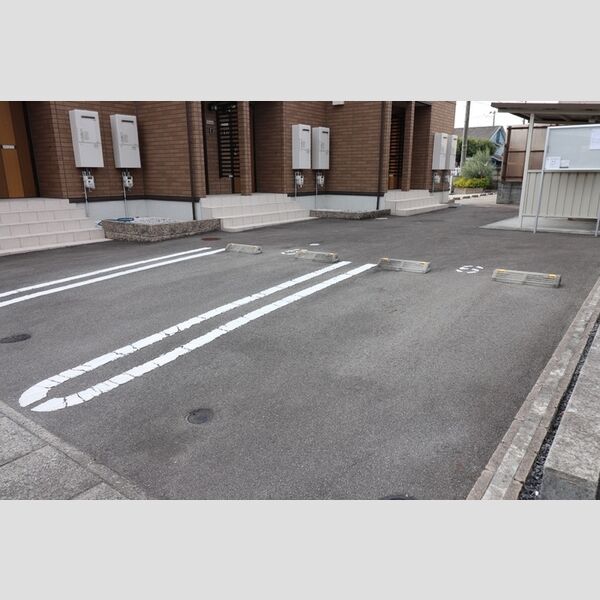 駐車場 (駐車場)