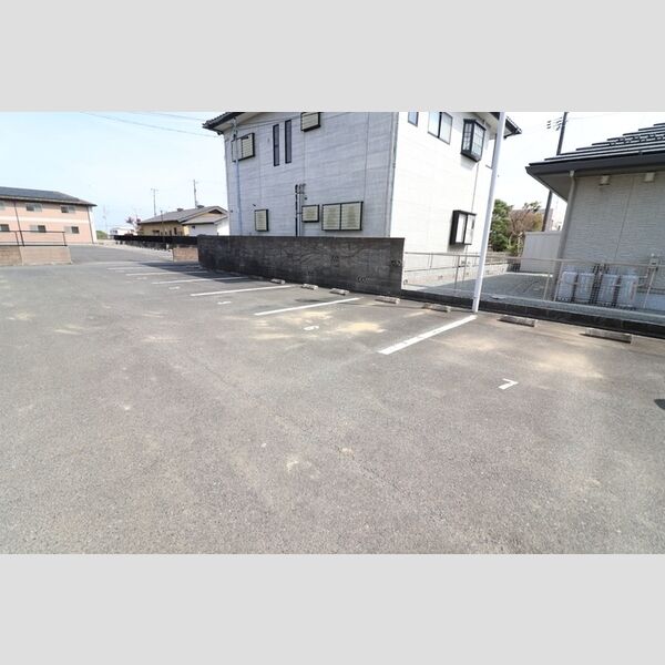 駐車場 (駐車場)