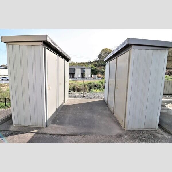 現地周辺 (物置)