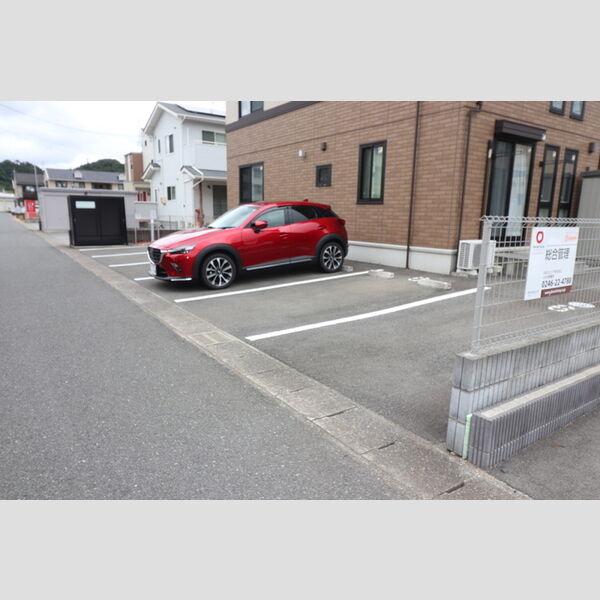 駐車場 (駐車場)